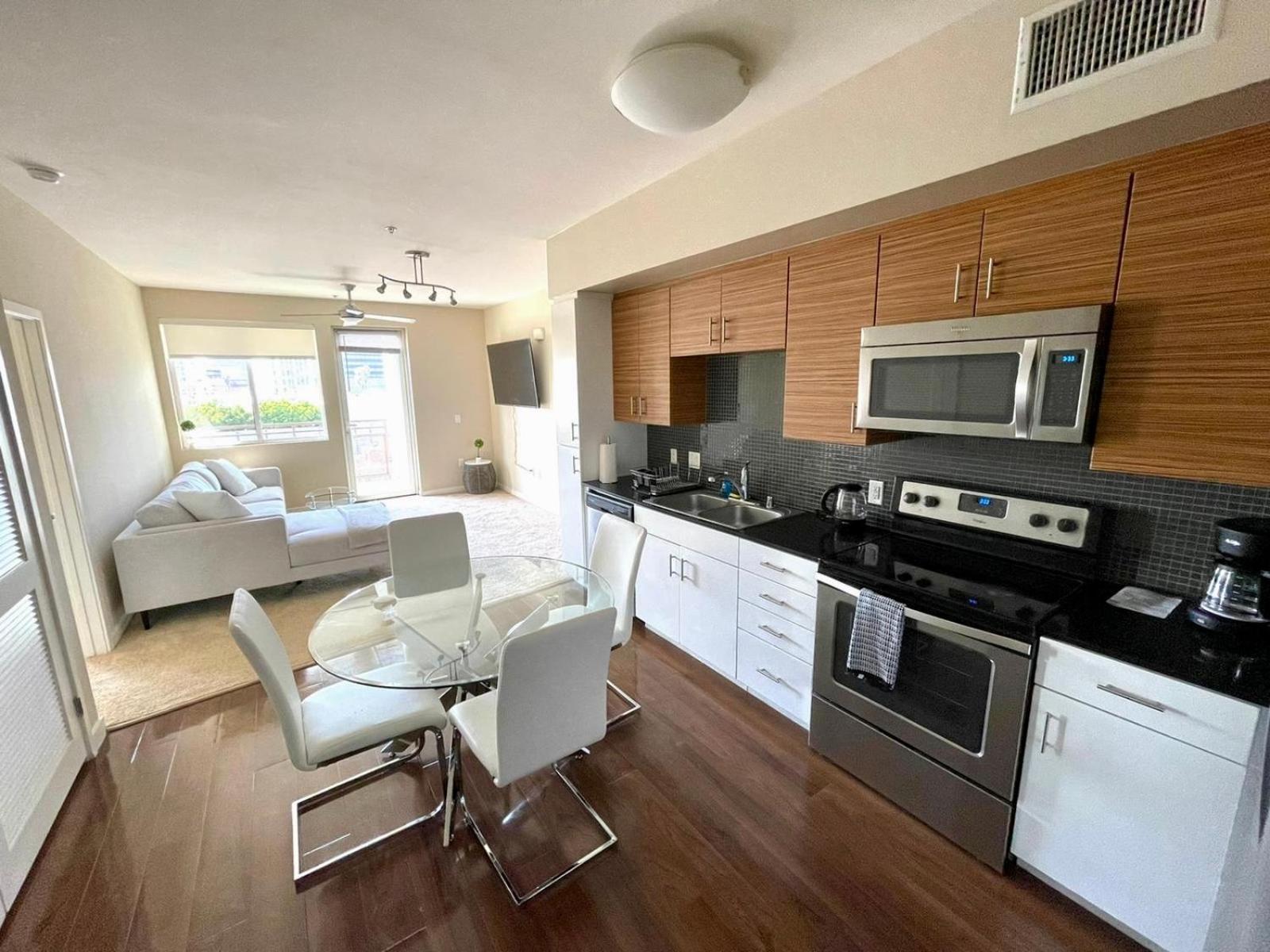 Luxury 2 Bedroom 2 Bathroom With Fitness Center And Pool Los Angeles Exterior photo